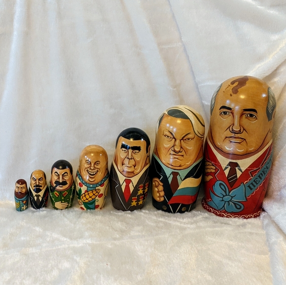 💥 SOLD 💥 Russian Political Leaders Nesting Dolls - Picture 6 of 15